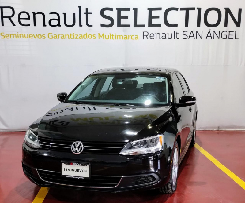 Renault San Angel-Volkswagen-Jetta A6-2014
